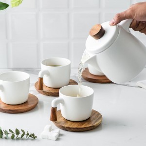 Wholesale Luxury Ceramic Teaware Set and Hot Sale European Retro Party Ceramic Teacup Set Luxury Cup Sets