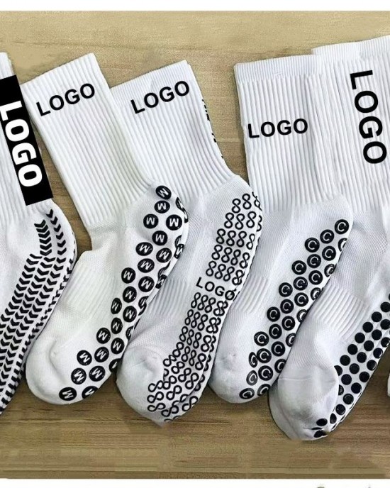 Factory Custom Wholesale Anti slip Football Socks Unisex Grip Crew Sport Sock Non slip Soccer Men Athletic Grip Socks